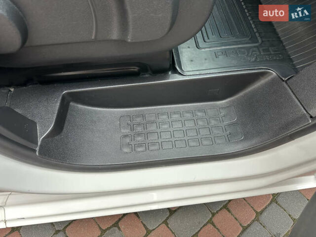 Тойота Proace 2021 у Івано-Франківську на Automoto.ua Білий Тойота Proace, об'ємом двигуна 2 л та пробігом 114 тис. км за 19950 $, фото 143 на Automoto.ua