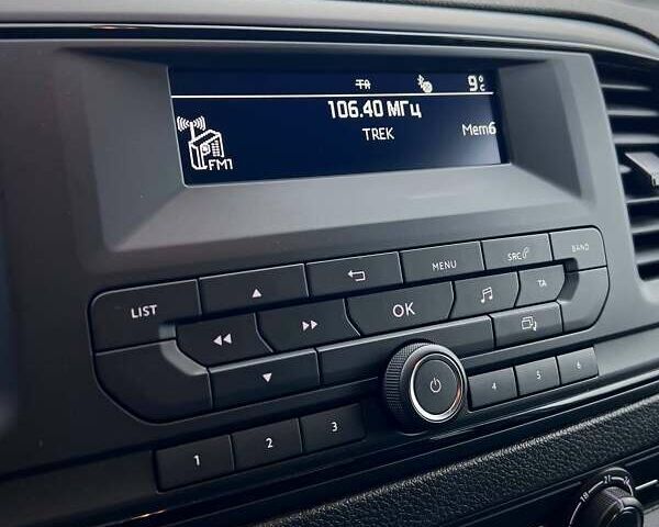 Белый Тойота Proace, объемом двигателя 1.5 л и пробегом 47 тыс. км за 32200 $, фото 45 на Automoto.ua