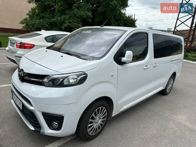 Белый Тойота Proace, объемом двигателя 2 л и пробегом 31 тыс. км за 34500 $, фото 2 на Automoto.ua