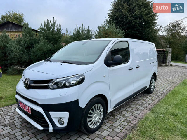 Белый Тойота Proace, объемом двигателя 2 л и пробегом 92 тыс. км за 22800 $, фото 2 на Automoto.ua