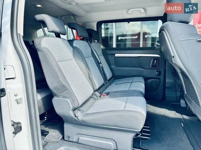 Белый Тойота Proace, объемом двигателя 2 л и пробегом 9 тыс. км за 54990 $, фото 6 на Automoto.ua