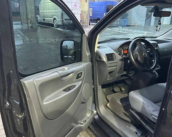 Чорний Тойота Proace, об'ємом двигуна 2.08 л та пробігом 499 тис. км за 11800 $, фото 24 на Automoto.ua