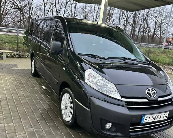 Чорний Тойота Proace, об'ємом двигуна 2.08 л та пробігом 499 тис. км за 11800 $, фото 4 на Automoto.ua