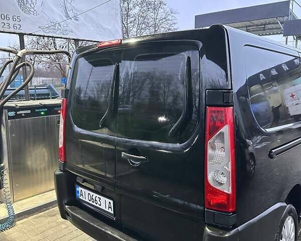 Чорний Тойота Proace, об'ємом двигуна 2.08 л та пробігом 499 тис. км за 11800 $, фото 14 на Automoto.ua