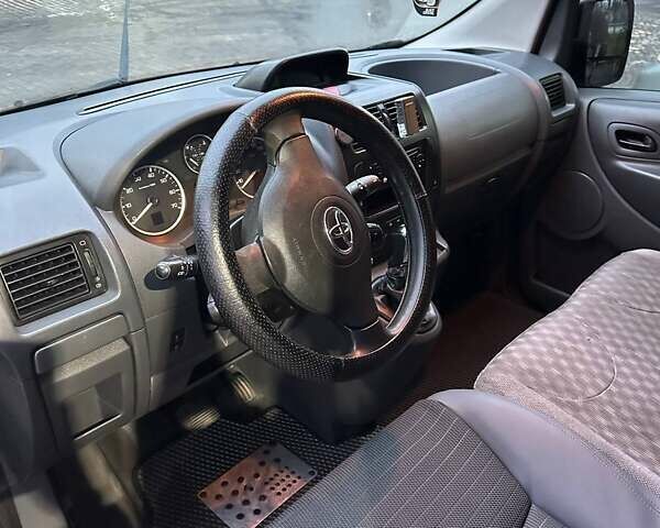 Чорний Тойота Proace, об'ємом двигуна 2.08 л та пробігом 499 тис. км за 11800 $, фото 17 на Automoto.ua