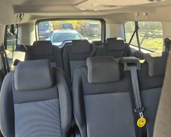 Черный Тойота Proace, объемом двигателя 2 л и пробегом 307 тыс. км за 27700 $, фото 9 на Automoto.ua