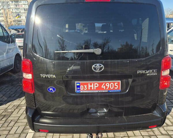 Черный Тойота Proace, объемом двигателя 2 л и пробегом 307 тыс. км за 27700 $, фото 3 на Automoto.ua