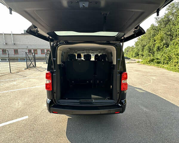 Чорний Тойота Proace, об'ємом двигуна 2 л та пробігом 111 тис. км за 39000 $, фото 5 на Automoto.ua