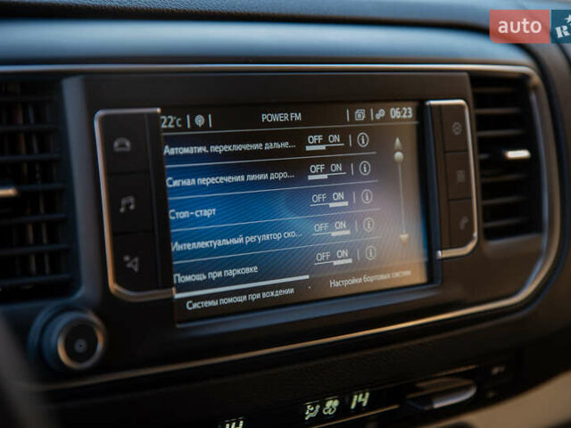 Черный Тойота Proace, объемом двигателя 2 л и пробегом 40 тыс. км за 47800 $, фото 35 на Automoto.ua