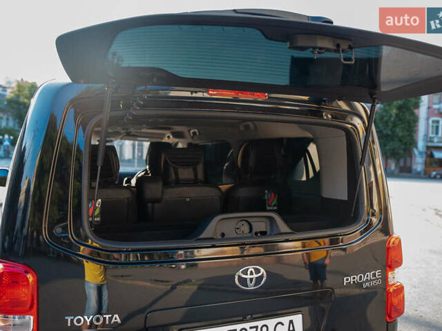 Черный Тойота Proace, объемом двигателя 2 л и пробегом 40 тыс. км за 47800 $, фото 51 на Automoto.ua