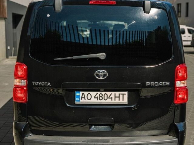 Черный Тойота Proace, объемом двигателя 2 л и пробегом 333 тыс. км за 28000 $, фото 7 на Automoto.ua