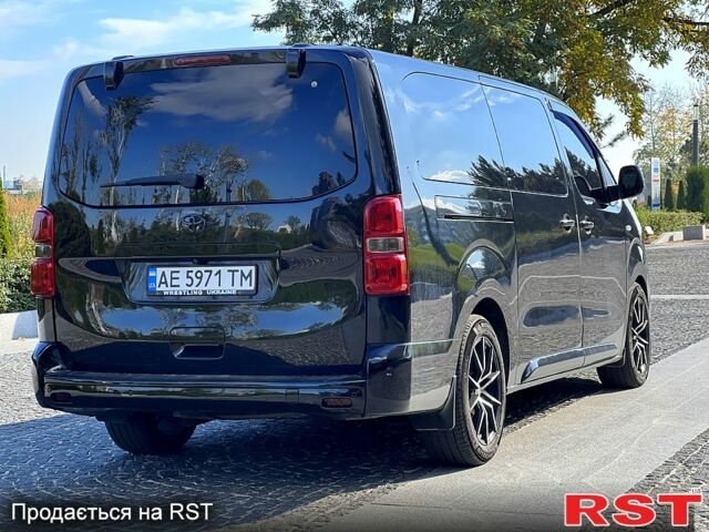 Тойота Proace 2017 в Днепре (Днепропетровске) на Automoto.ua Черный Тойота Proace, объемом двигателя 2 л и пробегом 215 тыс. км за 25800 $, фото 3 на Automoto.ua