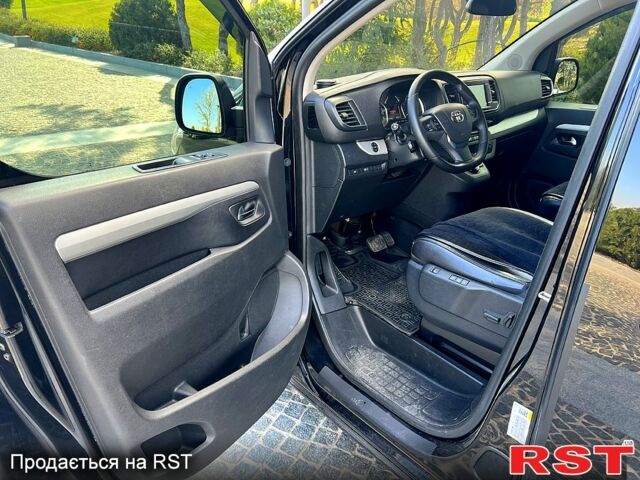 Тойота Proace 2017 в Днепре (Днепропетровске) на Automoto.ua Черный Тойота Proace, объемом двигателя 2 л и пробегом 215 тыс. км за 25800 $, фото 7 на Automoto.ua