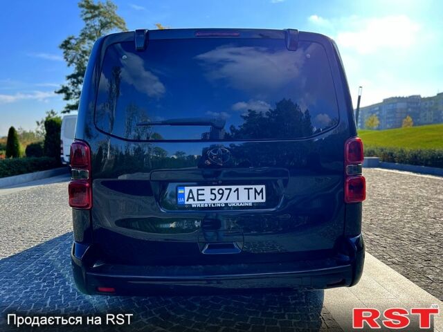 Тойота Proace 2017 в Днепре (Днепропетровске) на Automoto.ua Черный Тойота Proace, объемом двигателя 2 л и пробегом 215 тыс. км за 25800 $, фото 4 на Automoto.ua