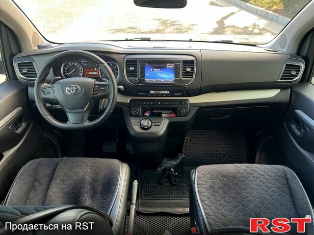 Тойота Proace 2017 в Днепре (Днепропетровске) на Automoto.ua Черный Тойота Proace, объемом двигателя 2 л и пробегом 215 тыс. км за 25800 $, фото 6 на Automoto.ua