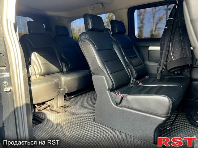 Тойота Proace 2017 в Днепре (Днепропетровске) на Automoto.ua Черный Тойота Proace, объемом двигателя 2 л и пробегом 215 тыс. км за 25800 $, фото 10 на Automoto.ua