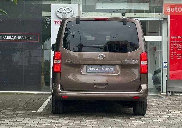 Коричневый Тойота Proace, объемом двигателя 2 л и пробегом 146 тыс. км за 30898 $, фото 3 на Automoto.ua