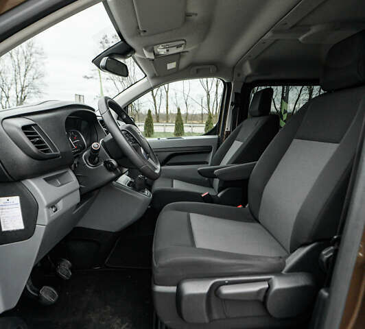 Коричневий Тойота Proace, об'ємом двигуна 2 л та пробігом 123 тис. км за 22800 $, фото 18 на Automoto.ua