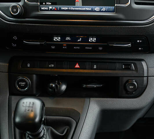 Коричневий Тойота Proace, об'ємом двигуна 2 л та пробігом 123 тис. км за 22800 $, фото 22 на Automoto.ua