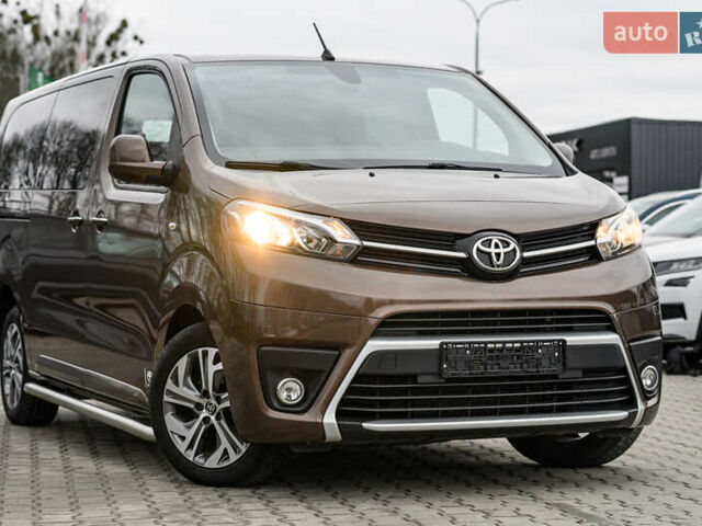 Коричневий Тойота Proace, об'ємом двигуна 2 л та пробігом 123 тис. км за 22800 $, фото 14 на Automoto.ua