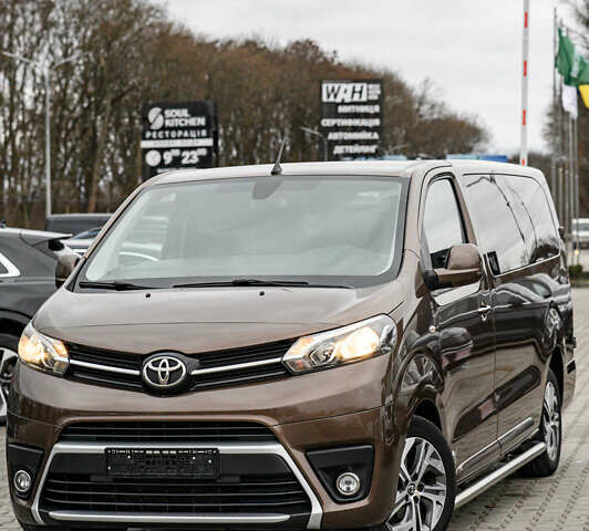 Коричневий Тойота Proace, об'ємом двигуна 2 л та пробігом 123 тис. км за 22800 $, фото 6 на Automoto.ua