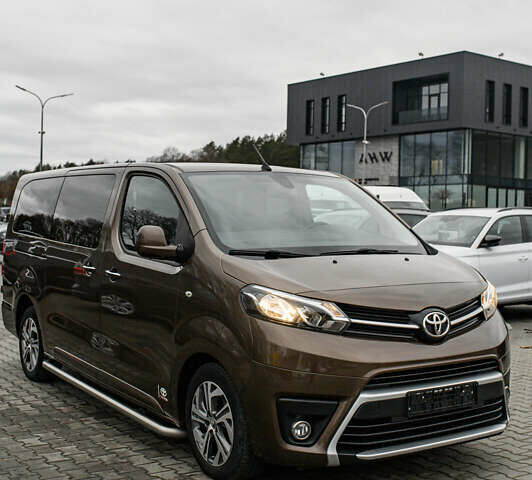 Коричневий Тойота Proace, об'ємом двигуна 2 л та пробігом 123 тис. км за 22800 $, фото 33 на Automoto.ua