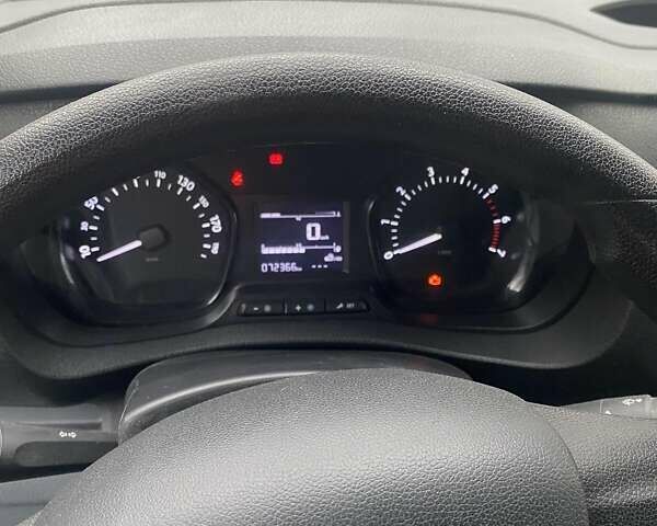 Тойота Proace, объемом двигателя 2 л и пробегом 117 тыс. км за 24999 $, фото 8 на Automoto.ua