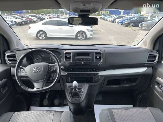Тойота Proace, объемом двигателя 2 л и пробегом 131 тыс. км за 28000 $, фото 16 на Automoto.ua