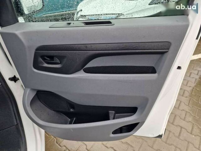 Тойота Proace, объемом двигателя 1.5 л и пробегом 275 тыс. км за 13300 $, фото 27 на Automoto.ua