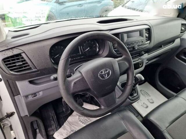 Тойота Proace, объемом двигателя 1.5 л и пробегом 275 тыс. км за 13300 $, фото 19 на Automoto.ua