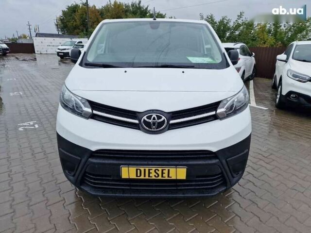 Тойота Proace, объемом двигателя 1.5 л и пробегом 275 тыс. км за 13300 $, фото 3 на Automoto.ua