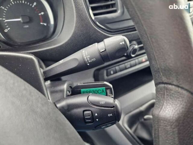 Тойота Proace, объемом двигателя 1.5 л и пробегом 275 тыс. км за 13300 $, фото 23 на Automoto.ua