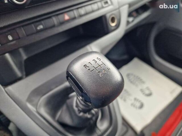 Тойота Proace, объемом двигателя 1.5 л и пробегом 275 тыс. км за 13300 $, фото 26 на Automoto.ua