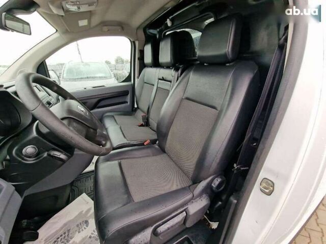 Тойота Proace, объемом двигателя 1.5 л и пробегом 275 тыс. км за 13300 $, фото 18 на Automoto.ua