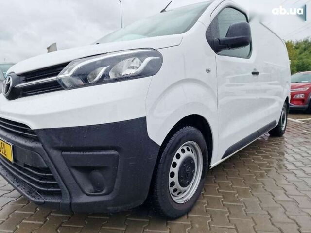 Тойота Proace, объемом двигателя 1.5 л и пробегом 275 тыс. км за 13300 $, фото 2 на Automoto.ua