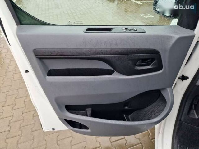 Тойота Proace, объемом двигателя 1.5 л и пробегом 275 тыс. км за 13300 $, фото 16 на Automoto.ua