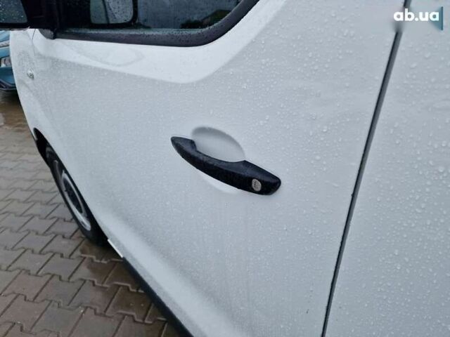 Тойота Proace, объемом двигателя 1.5 л и пробегом 275 тыс. км за 13300 $, фото 15 на Automoto.ua