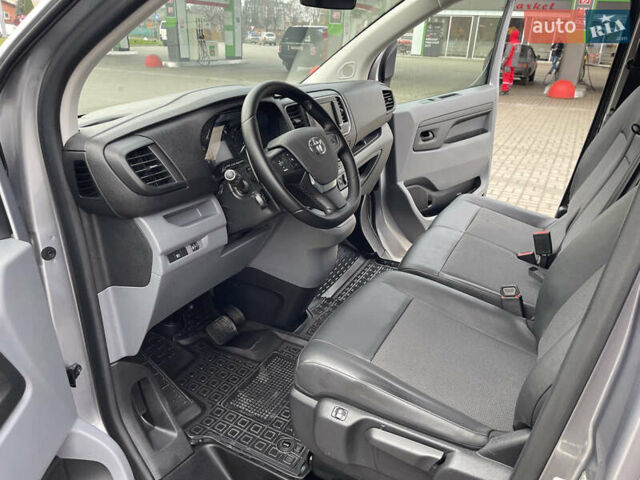 Серый Тойота Proace, объемом двигателя 2 л и пробегом 198 тыс. км за 20800 $, фото 25 на Automoto.ua