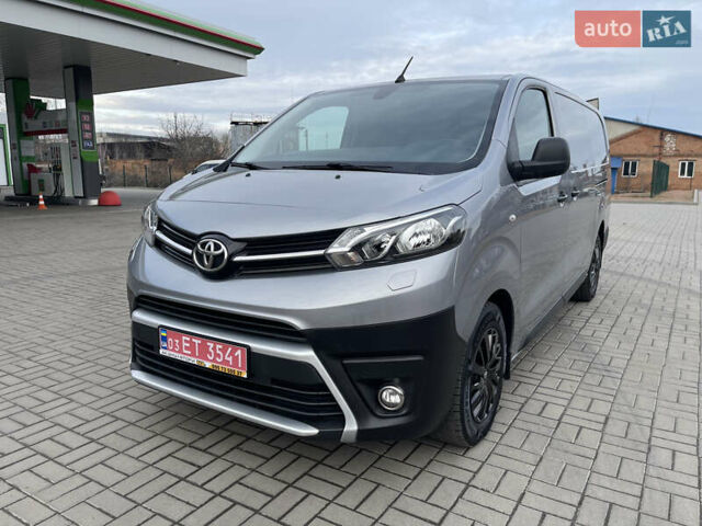 Серый Тойота Proace, объемом двигателя 2 л и пробегом 198 тыс. км за 20800 $, фото 3 на Automoto.ua
