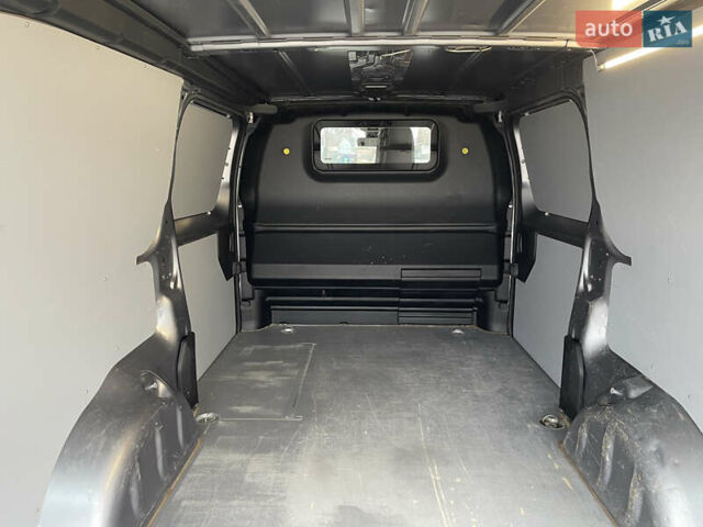 Серый Тойота Proace, объемом двигателя 2 л и пробегом 198 тыс. км за 20800 $, фото 22 на Automoto.ua