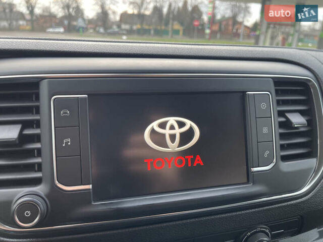 Серый Тойота Proace, объемом двигателя 2 л и пробегом 198 тыс. км за 20800 $, фото 37 на Automoto.ua