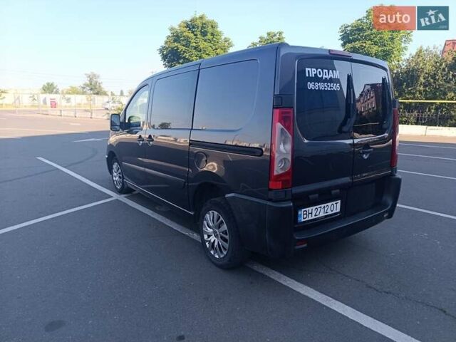 Серый Тойота Proace, объемом двигателя 2 л и пробегом 146 тыс. км за 10400 $, фото 10 на Automoto.ua