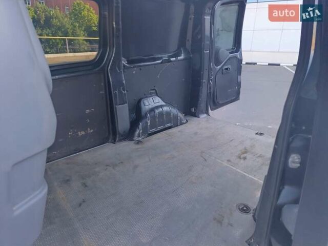 Серый Тойота Proace, объемом двигателя 2 л и пробегом 146 тыс. км за 10400 $, фото 15 на Automoto.ua