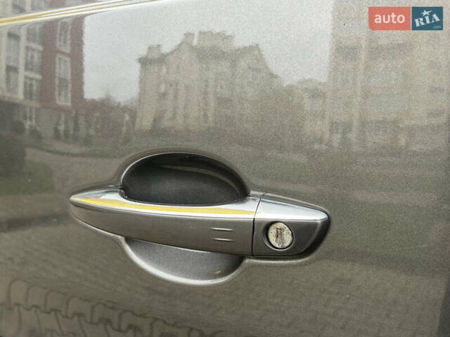 Серый Тойота Proace, объемом двигателя 1.56 л и пробегом 177 тыс. км за 17999 $, фото 12 на Automoto.ua