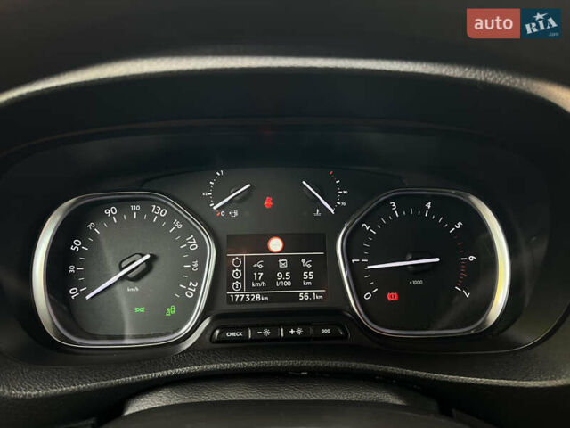 Серый Тойота Proace, объемом двигателя 1.56 л и пробегом 177 тыс. км за 17999 $, фото 31 на Automoto.ua