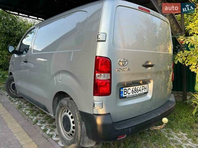 Серый Тойота Proace, объемом двигателя 1.56 л и пробегом 146 тыс. км за 12700 $, фото 2 на Automoto.ua