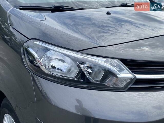 Сірий Тойота Proace, об'ємом двигуна 2 л та пробігом 131 тис. км за 28000 $, фото 4 на Automoto.ua