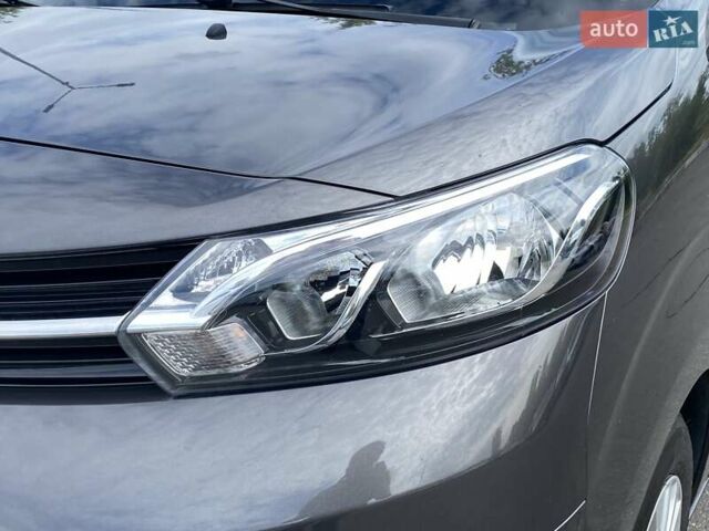 Сірий Тойота Proace, об'ємом двигуна 2 л та пробігом 131 тис. км за 28000 $, фото 1 на Automoto.ua