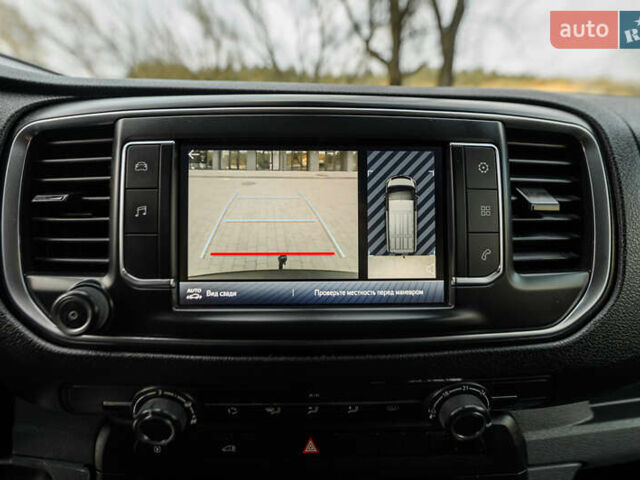 Серый Тойота Proace, объемом двигателя 2 л и пробегом 176 тыс. км за 28900 $, фото 74 на Automoto.ua