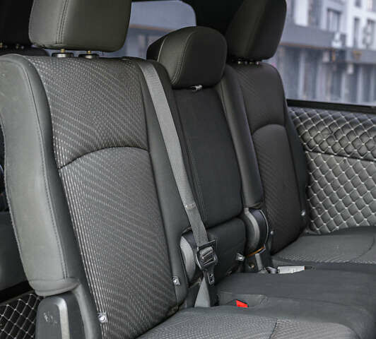 Серый Тойота Proace, объемом двигателя 2 л и пробегом 176 тыс. км за 28900 $, фото 45 на Automoto.ua